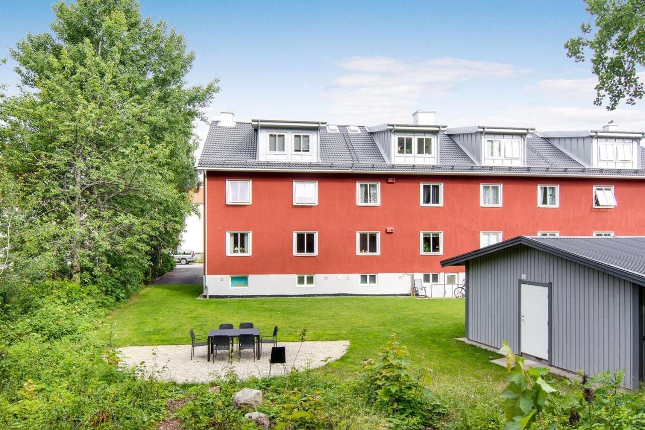 Frasch Och Fin 2:A. Gangavstand Till Stromstads Centrum Exteriör bild